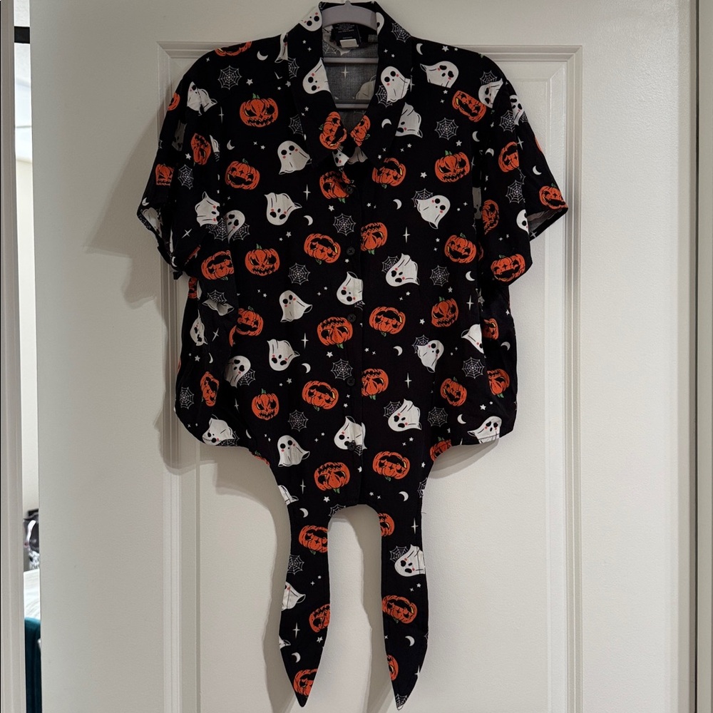 Halloween Ghost and Pumpkin Shirt Hot Topic